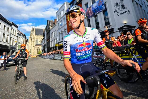 Na-Tourcriterium Aalst - 27 07 2026 AALST, BELGIUM - JULY 27 : Evenepoel Remco (BEL) of Red Bull BORA Hansgrohe during the 89th edition of the post Tour de France criterium of Aalst cycling race on July 27, 2026 in Aalst, Belgium, 27 07 2026 Aalst Belgium  Copyright: xTomasxSiskx