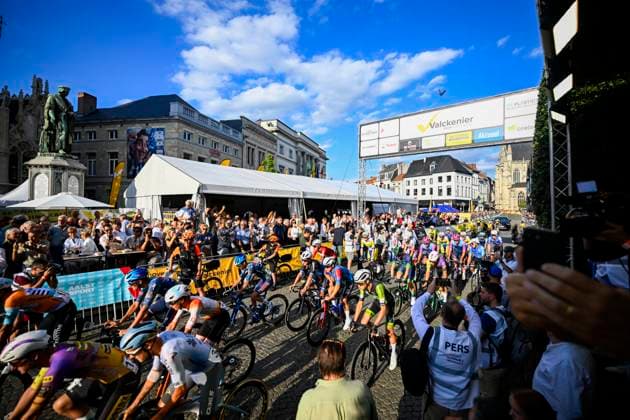 Na-Tourcriterium Aalst - 27 07 2026 AALST, BELGIUM - JULY 27 : Illustration picture of the start of the race during the 89th edition of the post Tour de France criterium of Aalst cycling race on July 27, 2026 in Aalst, Belgium, 27 07 2026 Aalst Belgium  Copyright: xTomasxSiskx