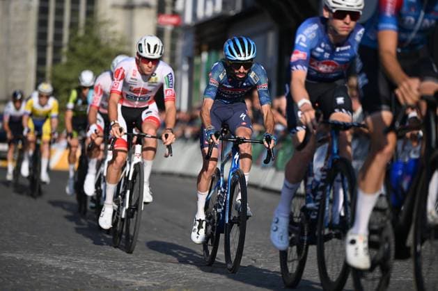French Valentin Paret-Peintre of Soudal Quick-Step pictured in action during the Natourcriterium Aalst cycling event, Monday 27 July 2026, in Aalst. The traditional criteriums are local showcases for which mainly cyclists who rode the Tour de France are invited. ELIASxROM  x182181745x