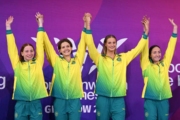 COM26 SWIMMING FINALS, Gold medalists Mollie O Callaghan, Hannah Casey, Inez Miller and Lani Pallister of Australia celebrate during the medal ceremony for the Women s 4 x 200m Freestyle Relay Final at the Glasgow 2026 Commonwealth Games at the Tollcross International Swimming Centre in Glasgow, Scotland, Monday, July 27, 2026. ( NO ARCHIVING, EDITORIAL USE ONLY Glasgow Scotland United Kingdom  Copyright: xDEANxLEWINSx 20260728153524992136