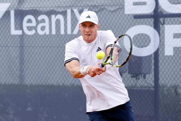 Tennisspieler Jan Choinski (GBR) im Sechzehntelfinale bei den Bonn Open 2026 (auch: ATP, Tennis Herren Challenger Bonn). Die Bonn Open sind Teil der ATP Challenger Tour und werden im Freien auf Sand ausgetragen. Bonn, 27.07.2026 NRW Deutschland *** Tennis player Jan Choinski (GBR) advances to the round of 32 at the 2026 Bonn Open, also known as the ATP Challenger Bonn. The Bonn Open is part of the ATP Challenger Tour and is played outdoors on clay. Bonn, July 27, 2026, North Rhine-Westphalia, Germany Copyright: xChristophxHardtx