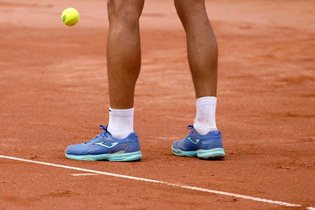 Tennisspieler Daniel Elahi Galan (COL) in der Qualifikationsrunde bei den Bonn Open 2026 (auch: ATP, Tennis Herren Challenger Bonn). Die Bonn Open sind Teil der ATP Challenger Tour und werden im Freien auf Sand ausgetragen. Bonn, 27.07.2026 NRW Deutschland *** Tennis player Daniel Elahi Galan (COL) in the qualifying round at the 2026 Bonn Open, also known as the ATP Challenger Bonn. The Bonn Open is part of the ATP Challenger Tour and is played outdoors on clay. Bonn, July 27, 2026, North Rhine-Westphalia, Germany Copyright: xChristophxHardtx