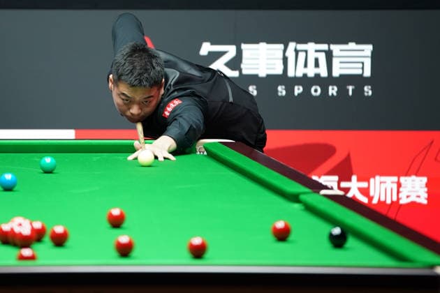 SHANGHAI, CHINA - JULY 28: Pang Junxu of China plays a shot in the first round match against Si Jiahui of China on day 2 of the Shanghai Masters 2026 at Luwan Gymnasium on July 28, 2026 in Shanghai, China.  Copyright: xTaixChengzhex 111656812752