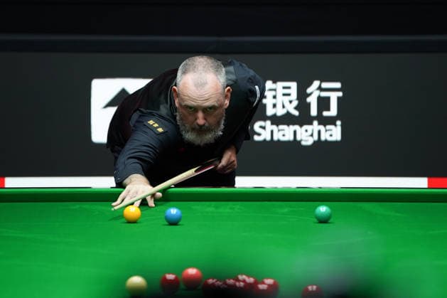SHANGHAI, CHINA - JULY 28: Mark Williams of Wales plays a shot in the first round match against Chris Wakelin of England at the 2026 Snooker Shanghai Masters on July 28, 2026 in Shanghai, China.  Copyright: xTaixChengzhex 111656838796