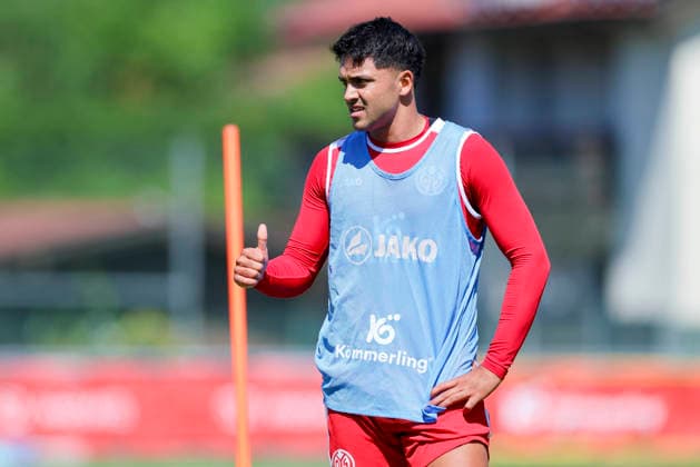 Nadiem Amiri (1. FSV Mainz 05) jubelt, Tag 2, Trainingslager 1. FSV Mainz 05, Sportzentrum am 28. July 2026 in Wörgl, Österreich. (Foto von Marco Steinbrenner DeFodi Images) Nadiem Amiri (1. FSV Mainz 05) cheers, Tag 2, Trainingslager 1. FSV Mainz 05, Sportzentrum, July 28, 2026 in Wörgl, Austria. (Photo by Marco Steinbrenner DeFodi Images) - *** Nadiem Amiri of 1 FSV Mainz 05 celebrates, Day 2, 1 FSV Mainz 05 training camp, Sports Center on July 28, 2026, in Wörgl, Austria Photo by Marco Steinbrenner DeFodi Images Nadiem Amiri 1 FSV Mainz 05 cheers, Day 2, Training Camp 1 FSV Mainz 05, Sports Center, July 28, 2026, in Wörgl, Austria. Photo by Marco Steinbrenner, DeFodi Images