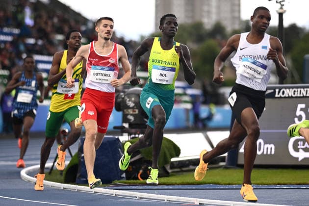 COM26 ATHLETICS, Peter Bol of Australia (2nd right) competes in the Men s Men s 800m Heats during the Glasgow 2026 Commonwealth Games at Scotstoun Stadium in Glasgow, Scotland, Tuesday, July 28, 2026. ( NO ARCHIVING, EDITORIAL USE ONLY Glasgow United Kingdom  Copyright: xJOELxCARRETTx 20260728131495187900