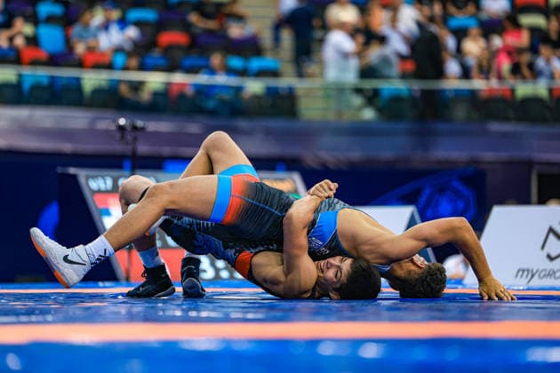 U17, U 17 Wrestling World Championships 60kg GR - Makhdi Barotov (TJK) df. Mohamed Amr Galal Taha Ahmed (EGY) *** U17 Wrestling World Championships, 60 kg Greco-Roman: Makhdi Barotov (TJK) defeated Mohamed Amr Galal Taha Ahmed (EGY) Copyright: xUnitedxWorldxWrestlingx xAmirrezx UWW-U17-WC-BAKU-2026