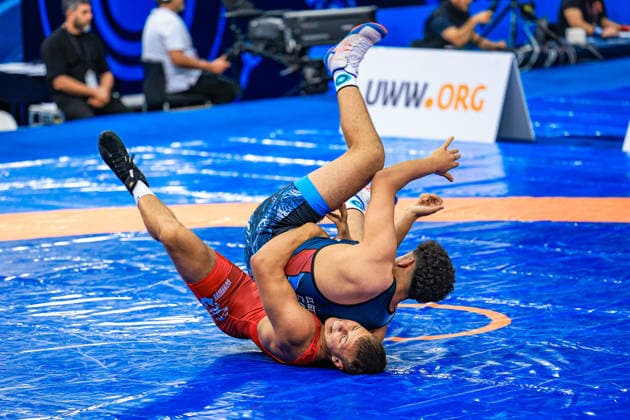 U17, U 17 Wrestling World Championships 92kg GR - Mark Kot (BLR) df. Ahmed Moustafa Abdelnasser Fouad Ahmed Elgendi (EGY) *** U17 Wrestling World Championships, 92 kg Greco-Roman: Mark Kot (BLR) def. Ahmed Moustafa Abdelnasser Fouad Ahmed Elgendi (EGY) Copyright: xUnitedxWorldxWrestlingx xAmirrezx UWW-U17-WC-BAKU-2026
