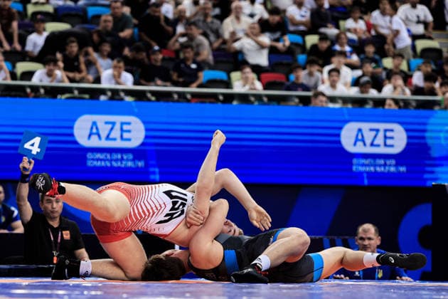 U17, U 17 Wrestling World Championships 92kg GR - Hlib Yevsieiev (UKR) df. William Joseph Etu (USA) *** U17 Wrestling World Championships, 92 kg Greco-Roman: Hlib Yevsieiev (UKR) defeated William Joseph Etu (USA) by fall Copyright: xKostadinxAndonovx UWW-U17-WC-BAKU-2026