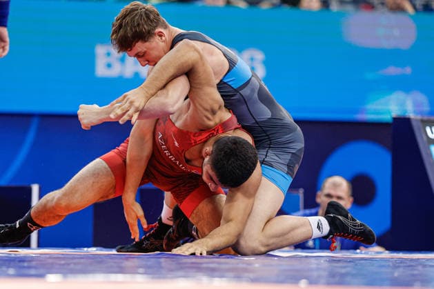 U17, U 17 Wrestling World Championships 92kg GR - Hlib Yevsieiev (UKR) df. Zohrab Safarov (AZE) *** U17 Wrestling World Championships, 92 kg Greco-Roman: Yevsieiev (UKR) defeated Safarov (AZE) by fall Copyright: xKostadinxAndonovx UWW-U17-WC-BAKU-2026