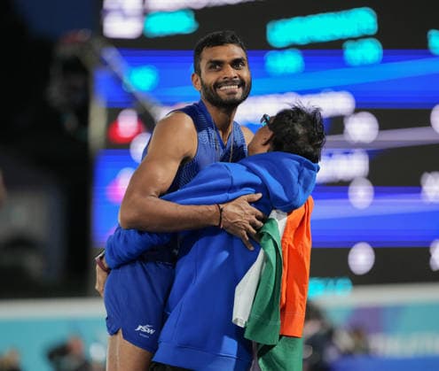 July 27, 2026, Glasgow, Scotland, United Kingdom: Glasgow, Scotland, United Kingdom. Sarvesh Kushare (India) celebrates after winning silver in the menÃ¢â‚¬â ¢s high jump during the Commonwealth Games 2026 at Scotstoun Stadium. Commonwealth Games Glasgow 2026  - ZUMAk197 20260727_zsp_k197_007 Copyright: xRanjithxKumarx