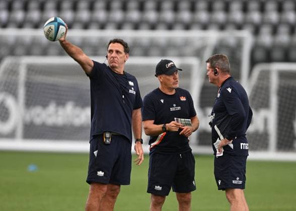 The Oriam, Edinburgh. New Attack Coach Tim Sampson,Edinburgh Rugby Defence Coach Brad Davis with Head Coach Sean Everitt Edinburgh Rugby Training and press conference, PK, Pressekonferenz Rugby Union, Oriam, Edinburgh, Scotland, UK - 28 Jul 2026Edinburgh Hive Stadium United Kingdom  Copyright: xNeilxHanna Shutterstockx 17017414bi