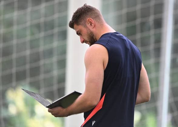 The Oriam, Edinburgh. Edinburgh new signing James Grayson during the session Edinburgh Rugby Training and press conference, PK, Pressekonferenz Rugby Union, Oriam, Edinburgh, Scotland, UK - 28 Jul 2026Edinburgh Hive Stadium United Kingdom  Copyright: xNeilxHanna Shutterstockx 17017414ba