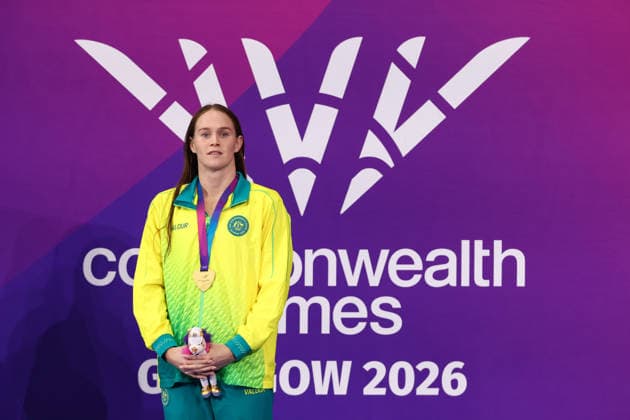 July 27, 2026, Glasgow, Scotland, Great Britain: ALEX PERKINS of Australia poses with her gold medal in the Swimming Women s 100m Butterfly Medal Ceremony of the Commonwealth Games Glasgow 2026 at the Tollcross International Swimming Centre in Glasgow, Scotland. Glasgow Great Britain - ZUMAc179 20260727_zep_c179_467 Copyright: xMickaelxChavetx
