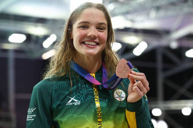 July 27, 2026, Glasgow, Scotland, Great Britain: ERIN GALLAGHER of South Africa poses with her bronze medal in the Swimming Women s 100m Butterfly Medal Ceremony of the Commonwealth Games Glasgow 2026 at the Tollcross International Swimming Centre in Glasgow, Scotland. Glasgow Great Britain - ZUMAc179 20260727_zep_c179_480 Copyright: xMickaelxChavetx