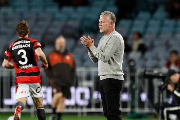 SOCCER CHELSEA WANDERERS, Ufuk Talay, coach of the Wanderers looks on during the Sydney Super Cup match between Chelsea FC and the Western Sydney Wanderers FC at Accor Stadium in Sydney, Tuesday, July 28, 2026. ( NO ARCHIVING, EDITORIAL USE ONLY SYDNEY NEW SOUTH WALES AUSTRALIA  Copyright: xMARKxEVANSx 20260728186325249212