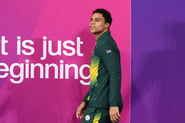 July 27, 2026, Glasgow, Scotland, Great Britain: MICHAEL HOULIE of South Africa poses with the silver medal during the Swimming Men s 50m Breaststroke Medal Ceremony of the Commonwealth Games Glasgow 2026 at the Tollcross International Swimming Centre in Glasgow, Scotland. Commowealth Games 2026: Swimming  - ZUMAc179 20260727_zep_c179_511 Copyright: xMickaelxChavetx