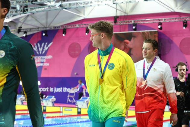 July 27, 2026, Glasgow, Scotland, Great Britain: SAM WILLIAMSON of Australia walks with the gold medal around his necks during the Swimming Men s 50m Breaststroke Medal Ceremony of the Commonwealth Games Glasgow 2026 at the Tollcross International Swimming Centre in Glasgow, Scotland. Commowealth Games 2026: Swimming  - ZUMAc179 20260727_zep_c179_518 Copyright: xMickaelxChavetx