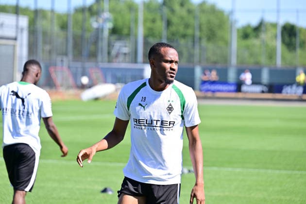 28.07.2026; Moenchengladbach; Fussball, Herren, Saison 2026 2027, Training Borussia Moenchengladbach Nathan Ngoumou (Gladbach) DFL regulations prohibit any use of photographs as image sequences and or quasi-video. ista-Borussia-Park NRW Deutschland *** July 28, 2026, Mönchengladbach, Soccer, Men s, 2026–2027 Season, Borussia Mönchengladbach Training, Nathan Ngoumou, Gladbach. DFL regulations prohibit any use of photographs as image sequences and or quasi-video content at Borussia Park, NRW, Germany