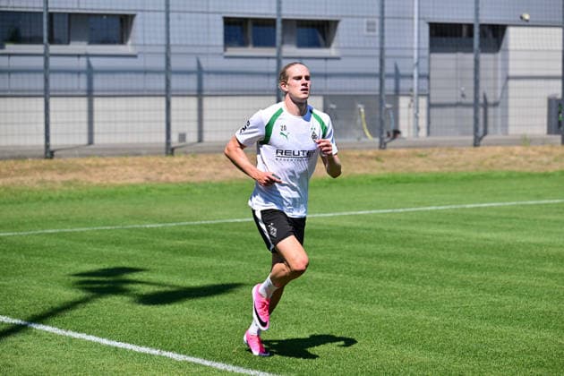 28.07.2026; Moenchengladbach; Fussball, Herren, Saison 2026 2027, Training Borussia Moenchengladbach David Herold (Gladbach) absolvierte eine individuelle Laufeinheit DFL regulations prohibit any use of photographs as image sequences and or quasi-video. ista-Borussia-Park NRW Deutschland *** July 28, 2026, Mönchengladbach Soccer, Men s, 2026–2027 Season, Training: Borussia Mönchengladbach, David Herold. Gladbach completed an individual running session. DFL regulations prohibit any use of photographs as image sequences and or quasi-video. Borussia Park, North Rhine-Westphalia, Germany