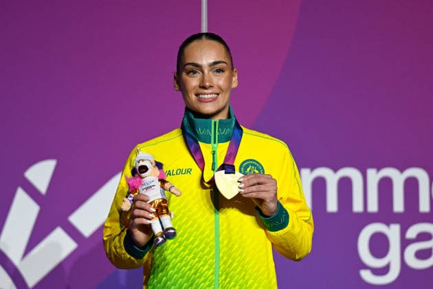 COM26 ARTISTIC GYMNASTICS, Breanna Scott of Australia poses for photographs on the podium after winning the Artistic Gymnastics Women™s Balance Bean Final during the Glasgow 2026 Commonwealth Games at the Glasgow International Arena in Glasgow, Scotland, Tuesday, July 28, 2026. ( NO ARCHIVING, EDITORIAL USE ONLY Glasgow Scotland United Kingdom  Copyright: xLUKASxCOCHx 20260728197332106725