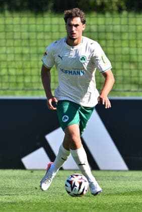 28.07.2026 - Fussball - Saison 2026 2027 - Testspiel Freundschaftsspiel Vorbereitungsspiel - Paris FC - SpVgg Greuther Fürth ( Kleeblatt ) - - Sportfoto Zink - xwoxzix - regulations prohibit any use of photographs as image sequences and or quasi-video - only for editorial use - Maxim Dal (5, SpVgg Greuther Fürth ) *** July 28, 2026 Soccer Season 2026–2027 Exhibition Match Friendly Match Preseason Match Paris FC SpVgg Greuther Fürth Kleeblatt Sports Photo by Zink xwoxzix; regulations prohibit any use of photographs as image sequences and or quasi-video; for editorial use only. Maxim Dal 5, SpVgg Greuther Fürth