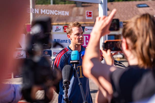 Trainingslager, FC Bayern München am 28.07.2026 in Rottach-Egern Manuel Neuer im Interview *** Training Camp, FC Bayern Munich on July 28, 2026, in Rottach-Egern: An Interview with Manuel Neuer Copyright: xBahhoxKarax
