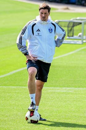 Trainer Merlin Polzin ( HSV ) Deutschland , Hamburg , Trainingsgelände am Volkspark Fussball , 1. Bundesliga , Training des HSV *** Coach Merlin Polzin, HSV Germany, Hamburg, Volkspark Soccer Training Facility, Bundesliga 1, HSV Training