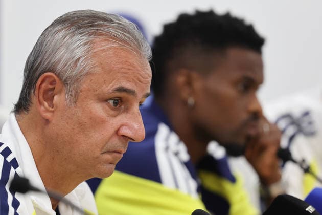 Fenerbahce press conference, PK, Pressekonferenz in Poland ZABRZE, POLAND - JULY 28: Coach Ismail Kartal (L) and Nelson Semedo (R) of Fenerbahce speak during a press conference ahead of the UEFA Champions League second qualifying round match between Gornik Zabrze and Fenerbahce at Arena Zabrze in Zabrze, Poland on July 28, 2026. Jakub Porzycki Anadolu Zabrze Poland. Editorial use only. Please get in touch for any other usage.  Copyright: x2026xAnadoluxJakubxPorzyckix