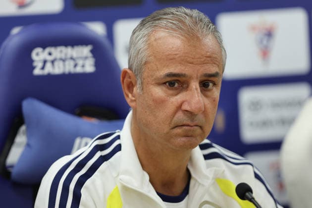 Fenerbahce press conference, PK, Pressekonferenz in Poland ZABRZE, POLAND - JULY 28: Head coach of Fenerbahce, Ismail Kartal speaks during a press conference ahead of the UEFA Champions League second qualifying round match between Gornik Zabrze and Fenerbahce at Arena Zabrze in Zabrze, Poland on July 28, 2026. Jakub Porzycki Anadolu Zabrze Poland. Editorial use only. Please get in touch for any other usage.  Copyright: x2026xAnadoluxJakubxPorzyckix