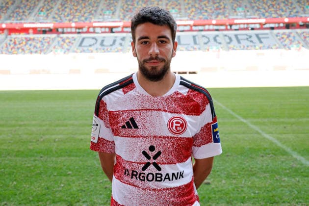 Düsseldorf , Deutschland, 3. Fussball Bundesliga Saison 2026 2027 Miguel Goncalves ; Fortuna Düsseldorf 1895 ; 3.Liga, Porträttermin 2026 2027, *** Düsseldorf, Germany, 2026–2027 Bundesliga Season, Miguel Goncalves, Fortuna Düsseldorf 1895, 3. Liga, Photo Shoot 2026–2027,