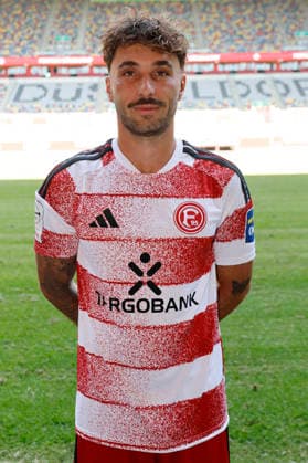 Düsseldorf , Deutschland, 3. Fussball Bundesliga Saison 2026 2027 Fabian Schleusener ; Fortuna Düsseldorf 1895 ; 3.Liga, Porträttermin 2026 2027, *** Düsseldorf, Germany, 2026–2027 Bundesliga Season, Fabian Schleusener, Fortuna Düsseldorf 1895, 3. Liga, Photo Shoot 2026–2027,