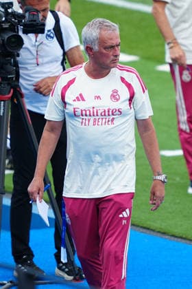 Real Madrid CF v CD LeganÃ s - Pre-Season Friendly Jose Mourinho, Head Coach of Real Madrid CF, is seen during the pre-season friendly match between Real Madrid CF and CD LeganÃ s at Alfredo Di StÃ fano Stadium on July 28, 2026 in Madrid, Spain. Madrid Alfredo Di StÃ fano Stadium Madrid Spain Copyright: xGokhanxTanerx xPSxImagesxGokhanxTanerx xPSxImagesx