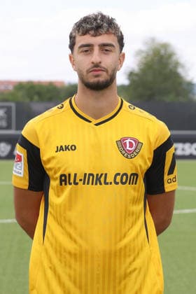 28.07.2026, xtgx, Fussball 2. Bundesliga, SG Dynamo Dresden Fototermin emspor, v.l. Kaan Inanoglu Porträttermin Dresden *** July 28, 2026, xtgx, Soccer 2. Bundesliga, SG Dynamo Dresden photo shoot for emspor, from left: Kaan Inanoglu, portrait shoot in Dresden