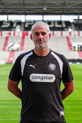 Peter Nemeth (FC St. Pauli, Co-Trainer) GER, FC St. Pauli, Fussball, 28.07.2026 GER, FC St. Pauli, Fussball, 28.07.2026 Hamburg *** Peter Nemeth, FC St. Pauli, Assistant Coach, GER, FC St. Pauli, Soccer, Team Photo, July 28, 2026, GER, FC St. Pauli, Soccer, Team Photo, July 28, 2026, Hamburg Copyright: xEibner-Pressefoto MarcelxvonxFehrnx EP_MFN
