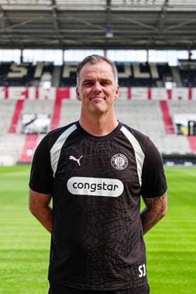 Sven van der Jeugt (FC St. Pauli, Torwarttrainer) GER, FC St. Pauli, Fussball, 28.07.2026 GER, FC St. Pauli, Fussball, 28.07.2026 Hamburg *** Sven van der Jeugt, FC St. Pauli, goalkeeper coach, GER, FC St. Pauli, soccer, team photo, July 28, 2026, GER, FC St. Pauli, soccer, team photo, July 28, 2026, Hamburg Copyright: xEibner-Pressefoto MarcelxvonxFehrnx EP_MFN