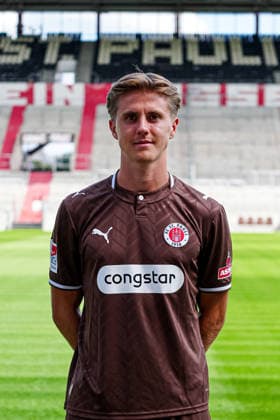 Erik Ahlstrand (FC St. Pauli, 14) GER, FC St. Pauli, Fussball, 28.07.2026 GER, FC St. Pauli, Fussball, 28.07.2026 Hamburg *** Erik Ahlstrand FC St. Pauli, 14 GER, FC St. Pauli, soccer, team photo, July 28, 2026 GER, FC St. Pauli, soccer, team photo, July 28, 2026 Hamburg Copyright: xEibner-Pressefoto MarcelxvonxFehrnx EP_MFN