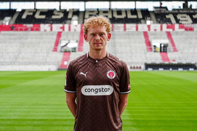 Marwin Schmitz (FC St. Pauli, 42) GER, FC St. Pauli, Fussball, 28.07.2026 GER, FC St. Pauli, Fussball, 28.07.2026 Hamburg *** Marwin Schmitz, FC St. Pauli, 42, Germany; FC St. Pauli, soccer, team photo, July 28, 2026, Germany; FC St. Pauli, soccer, team photo, July 28, 2026, Hamburg Copyright: xEibner-Pressefoto MarcelxvonxFehrnx EP_MFN