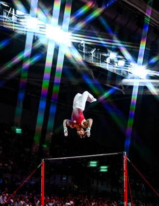 Glasgow 2026 Commonwealth Games Picture by Olly Hassell SWpix.com - 28 07 2026 - Glasgow 2026 Commonwealth Games - Artistic Gymnastics - Glasgow International Arena, Glasgow, Scotland - Men s Horizontal Bar Final - William Emard of Canada Copyright: x xSWpix.comx(t axPhotographyxHubxLtd)xOllyxHassell SWpix.comx SWP-3418-0009