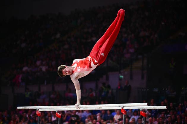 Glasgow 2026 Commonwealth Games Picture by Olly Hassell SWpix.com - 28 07 2026 - Glasgow 2026 Commonwealth Games - Artistic Gymnastics - Glasgow International Arena, Glasgow, Scotland - Men s Parallel Bars Final - Alexander Yolshin-Cash of England Copyright: x xSWpix.comx(t axPhotographyxHubxLtd)xOllyxHassell SWpix.comx SWP-3418-0037