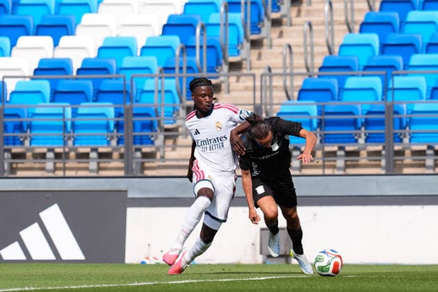 July 28, 2026, Valdebebas, Madrid, Spain: Eduardo Camavinga of Real Madrid CF competes for the ball during the Real Madrid training session held in collaboration with CD Leganes at Alfredo Di Stefano stadium on July 28, 2026, in Valdebebas, Madrid, Spain. Valdebebas Spain - ZUMAa181 20260728_zaa_a181_021 Copyright: xDennisxAgyemanx