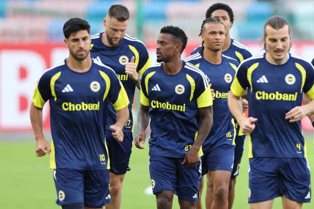 Fenerbahce practice session in Poland ZABRZE, POLAND - JULY 28: Fenerbahce players take part in the practice session ahead of the UEFA Champions League second qualifying round match between Gornik Zabrze and Fenerbahce at Arena Zabrze in Zabrze, Poland on July 28, 2026. Jakub Porzycki Anadolu Zabrze Poland. Editorial use only. Please get in touch for any other usage.  Copyright: x2026xAnadoluxJakubxPorzyckix