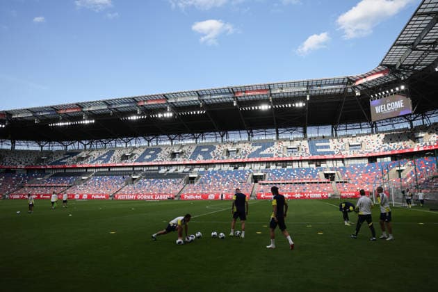 Fenerbahce practice session in Poland ZABRZE, POLAND - JULY 28: A view ahead of the UEFA Champions League second qualifying round match Gornik Zabrze - Fenerbahce at Arena Zabrze in Zabrze, Poland on July 28, 2026. Jakub Porzycki Anadolu Zabrze Poland. Editorial use only. Please get in touch for any other usage.  Copyright: x2026xAnadoluxJakubxPorzyckix