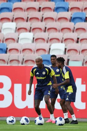 Fenerbahce practice session in Poland ZABRZE, POLAND - JULY 28: Fenerbahce players take part in the practice session ahead of the UEFA Champions League second qualifying round match between Gornik Zabrze and Fenerbahce at Arena Zabrze in Zabrze, Poland on July 28, 2026. Jakub Porzycki Anadolu Zabrze Poland. Editorial use only. Please get in touch for any other usage.  Copyright: x2026xAnadoluxJakubxPorzyckix