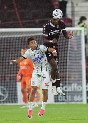 Heart of Midlothian v SK Sturm Graz UEFA Champions League Malachi Fagan-Walcott of Heart of Midlothian wins a header during the UEFA Champions League Second Qualifying Round Second Leg match at Tynecastle Park, Edinburgh 28 07 2026 UK Newspapers OUT Copyright: xFredxPalmerx FIL-23686-0094