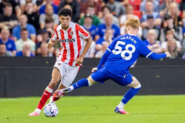 RECORD DATE NOT STATED 28th July 2026; Bet365 Stadium, Stoke, Staffordshire, England; Friendly Football, Stoke City versus Everton; Freddie Anderson of Stoke under pressure TimxWilliams