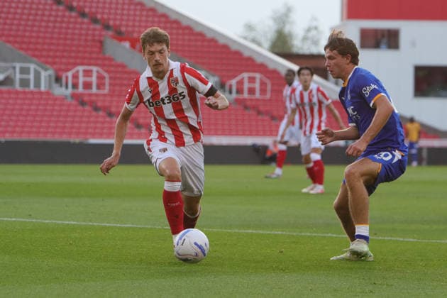 Stoke City v Everton, Pre-Season Friendly TomaÅ¡ Rigo of Stoke City during the Pre-Season Friendly match between Stoke City and Everton at the Bet365 Stadium, Stoke-on-Trent, UK on 28 July 2026. Stoke-on-Trent Bet365 Stadium Staffordshire UK Editorial use only , Copyright: xAlunxRobertsx PSI-24601-0051