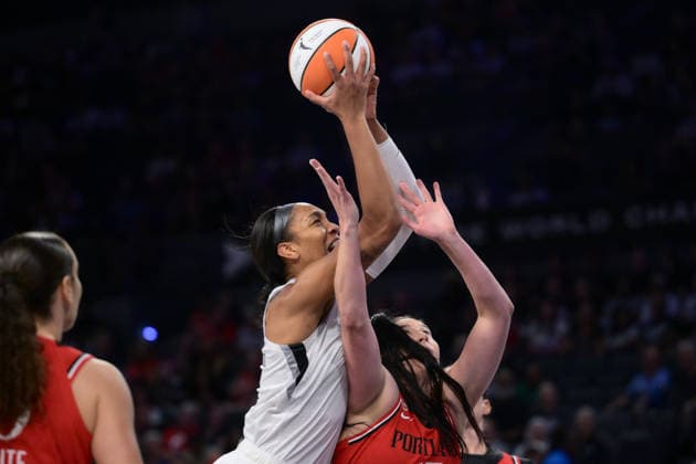 Basketball, Frauen, WNBA, Las Vegas Aces - Portland Fire July 28, 2026, Las Vegas, Nevada, USA: AJA WILSON 22 about to shoot the ball during WNBA, Basketball Damen, USA Regular Season at the Michelob Ultra Arena in Las Vegas. WNBA 2026: Las Vegas Aces Leading Over Porland Fire 53-37 In The Half Time  - ZUMAo117 20260728_zsp_o117_001 Copyright: xMikaelxOnax