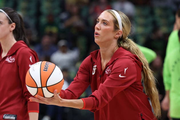 July 28, 2026, Seattle, Washington, USA: Indiana Fever guard LEXIE HULL (10) warms-up prior to the WNBA, Basketball Damen, USA match between the Seattle Storm and Indiana Fever at Climate Pledge Arena in Seattle. WNBA 2026: Indiana 105:95 Seattle  - ZUMAd218 20260728_zsp_d218_010 Copyright: xRichardxDizonx