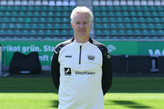 SC Preußen Münster; 3. Liga, Porträttermin 2026 2027 Tim Hartwig ( Mannschaftsarzt Münster ); SC Preußen Münster; 3. Liga, Porträttermin 2026 2027 *** SC Preußen Münster, 3rd Division, Profile Session 2026–2027 Tim Hartwig, Team Doctor, Münster SC Preußen Münster, 3rd Division, Profile Session 2026–2027 xRx